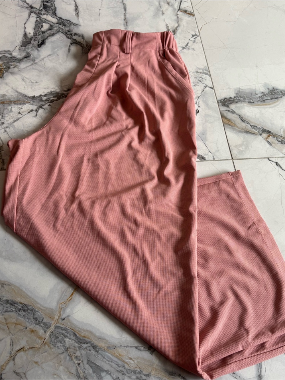 HALARA Dusty Rose Ribbed Skirt with Branded Tag